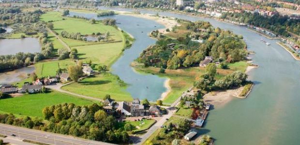 Bouwen bij de rivier in Arnhem
