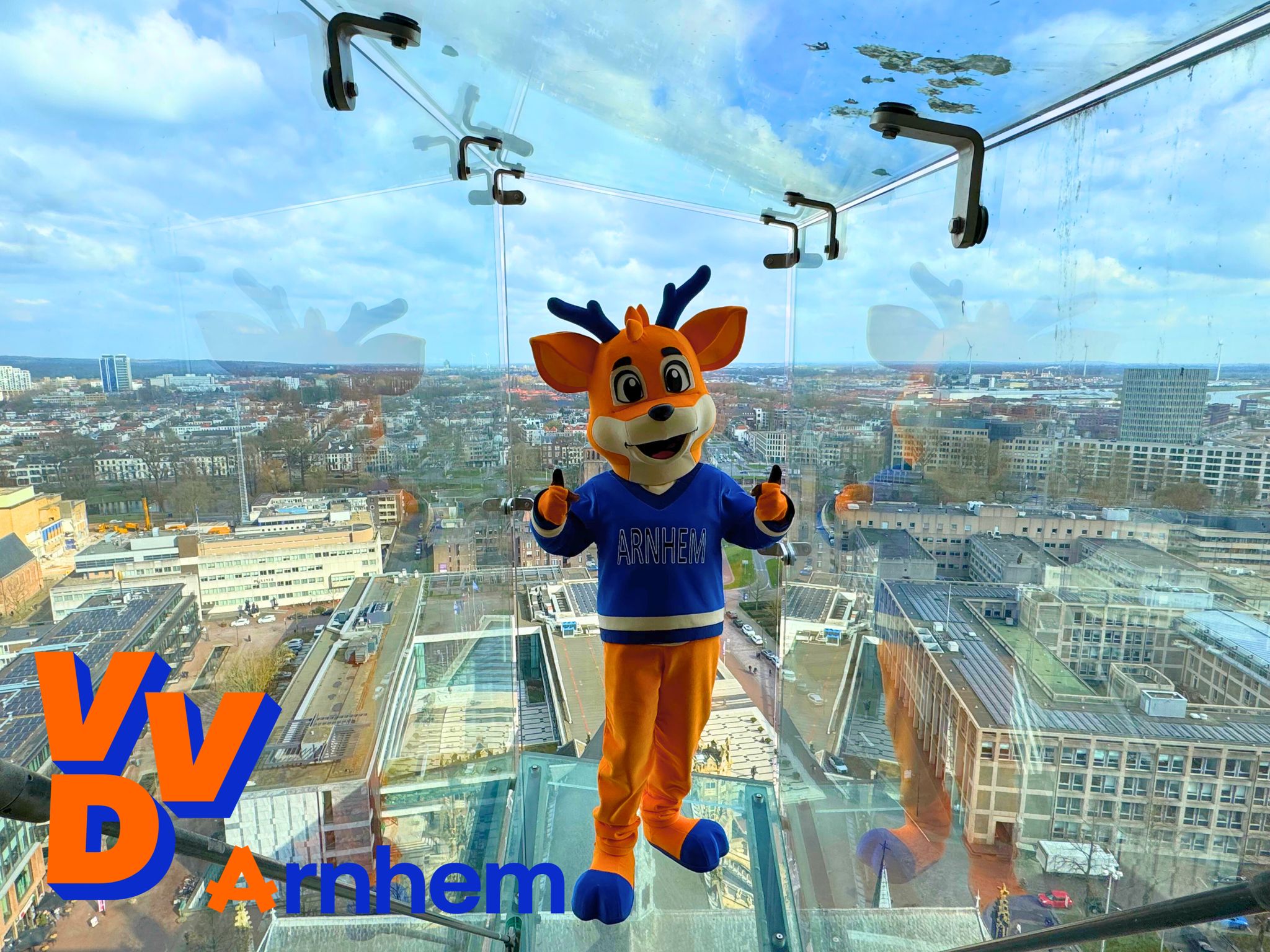 Libertje glazen balkon